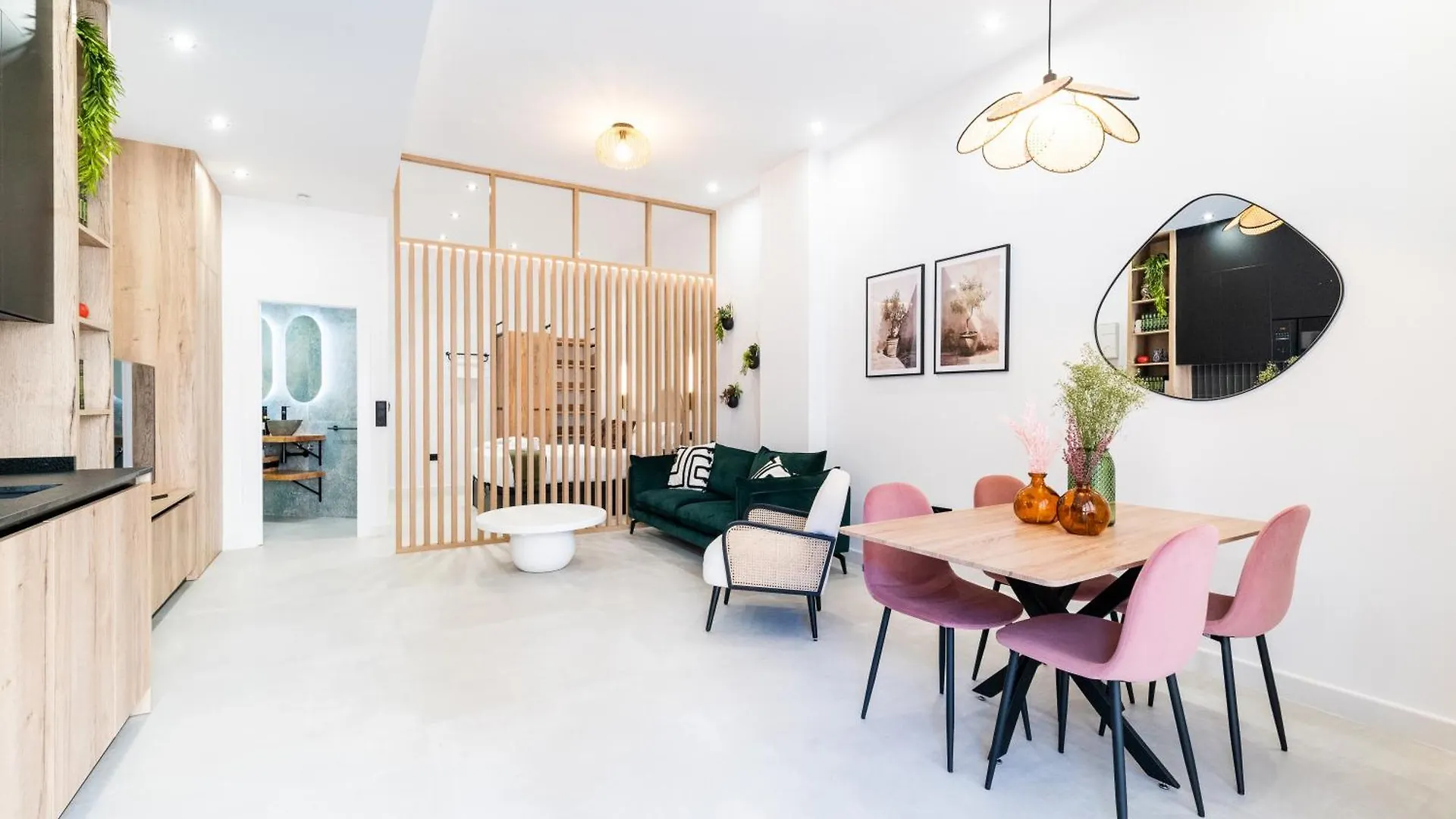 Albahaca Haven Luxury Center location