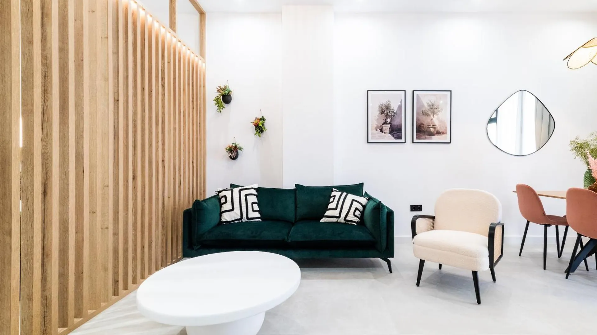 Albahaca Haven Luxury Center Apartment Granada